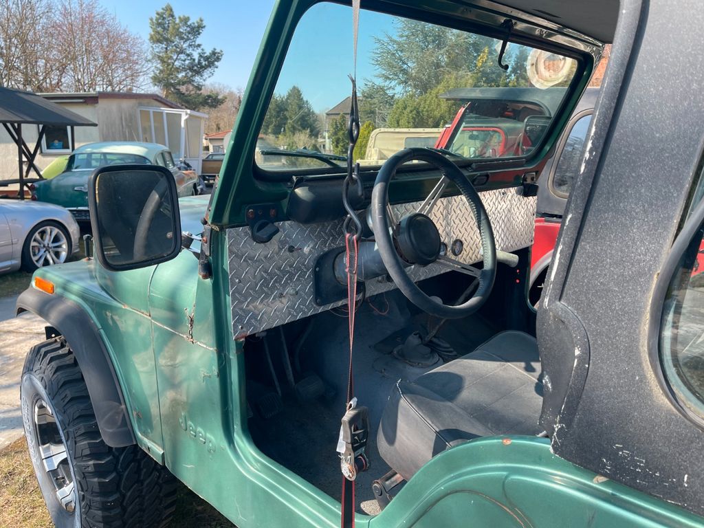 Jeep CJ 1977