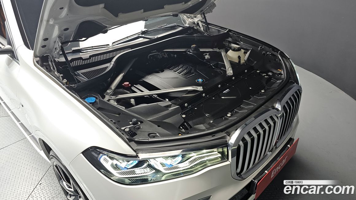 BMW X7 2022
