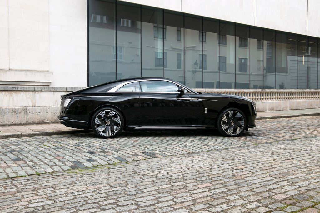 Rolls-Royce Spectre 2024