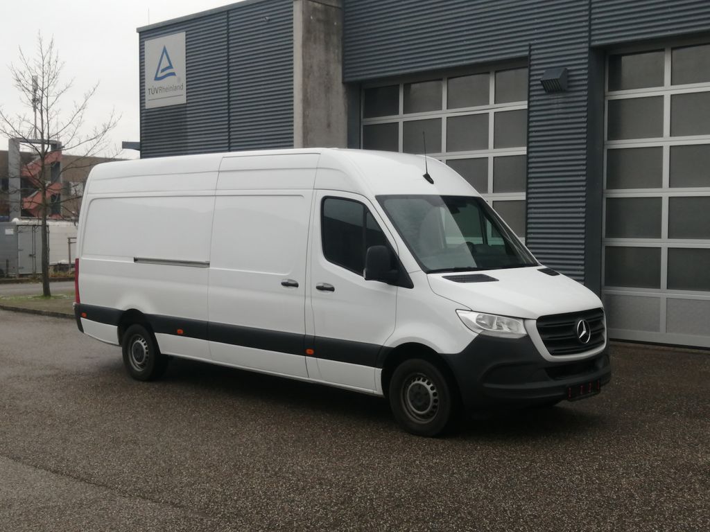 Mercedes-Benz Sprinter 2021