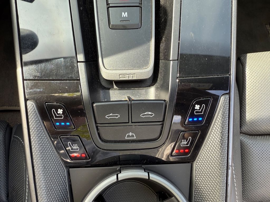Porsche 992 2019