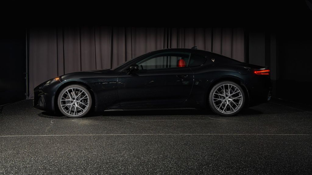 Maserati Granturismo 2024