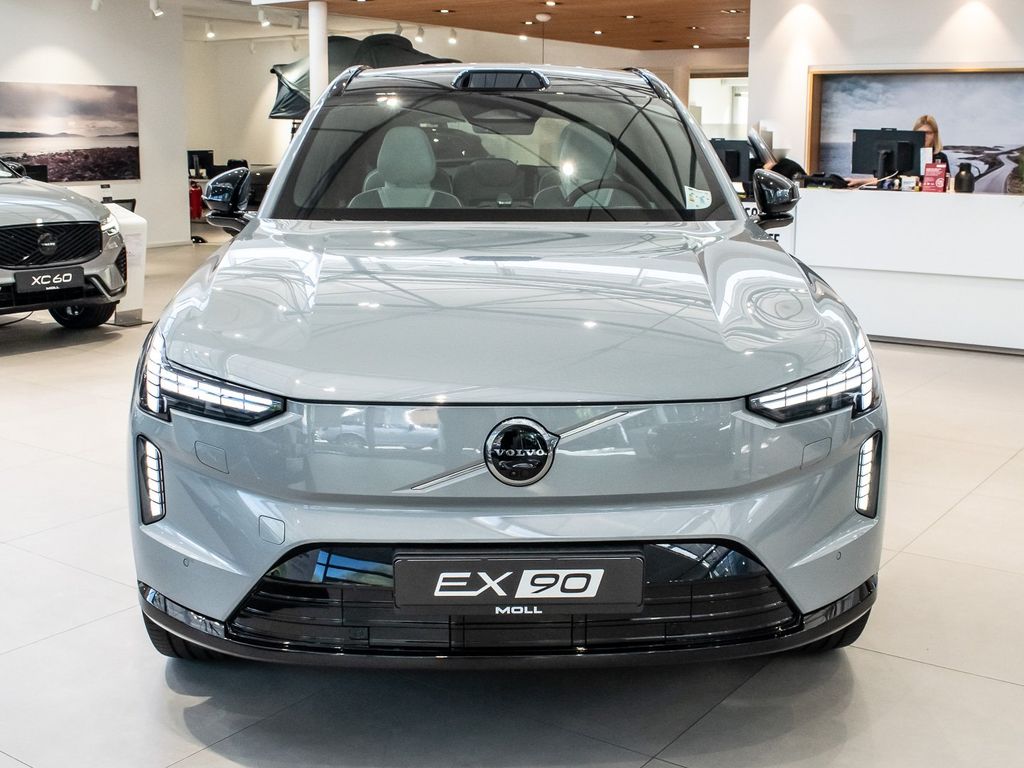 Volvo EX90
