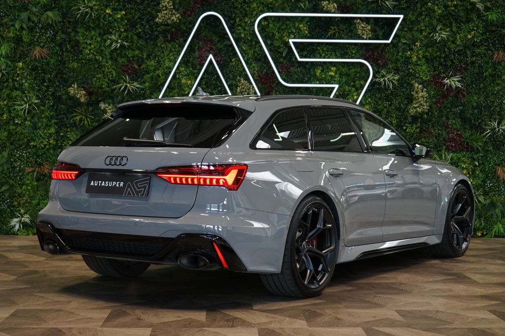 Audi RS6 2024