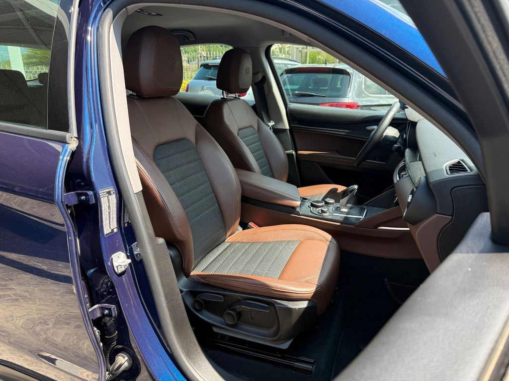 Alfa Romeo Stelvio 2019