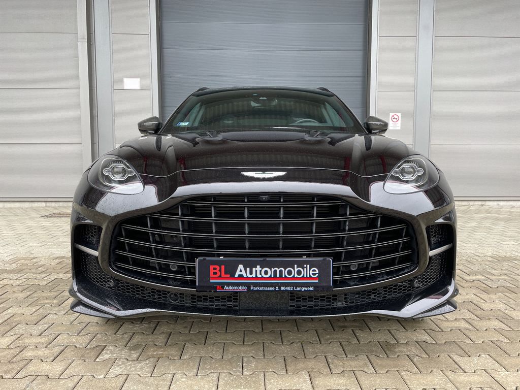 Aston Martin DBX 2022