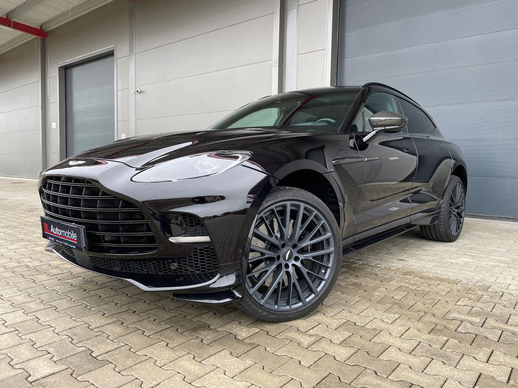 Aston Martin DBX 2022