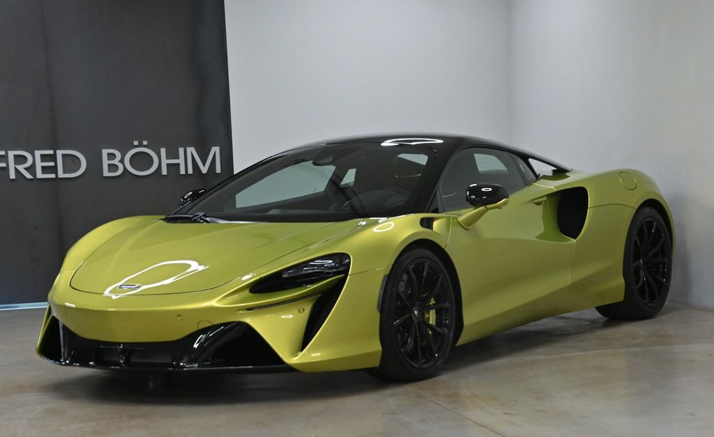 McLaren Artura 2023