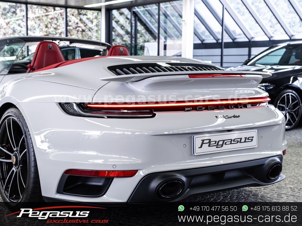 Porsche 992 2023