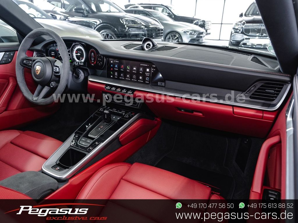 Porsche 992 2023