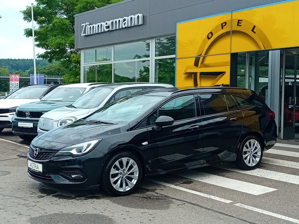 Opel Astra 2021