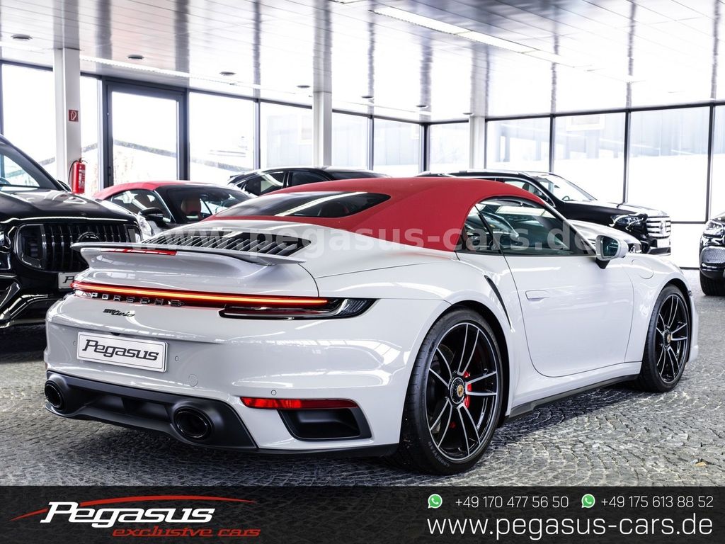 Porsche 992 2023