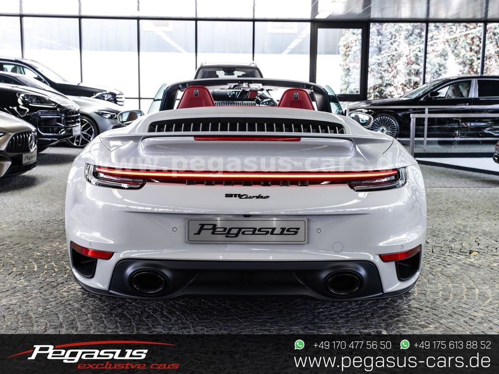 Porsche 992 2023