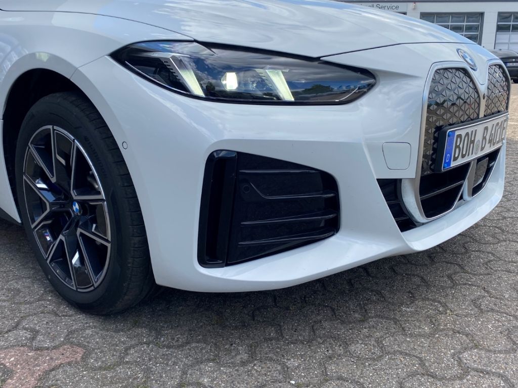 BMW i4 2025