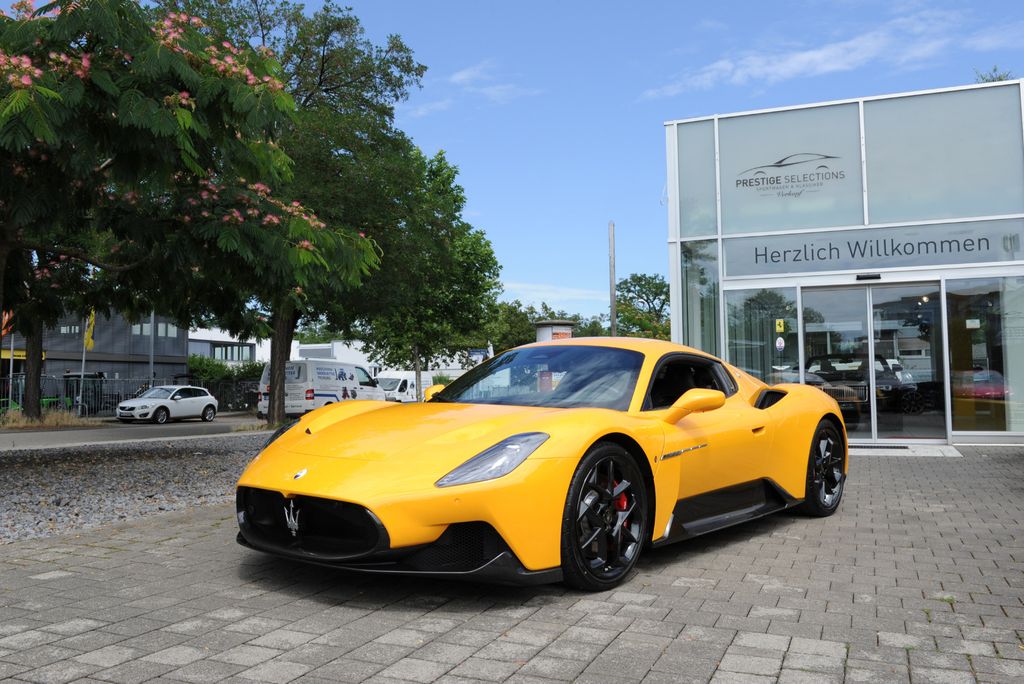 Maserati MC20
