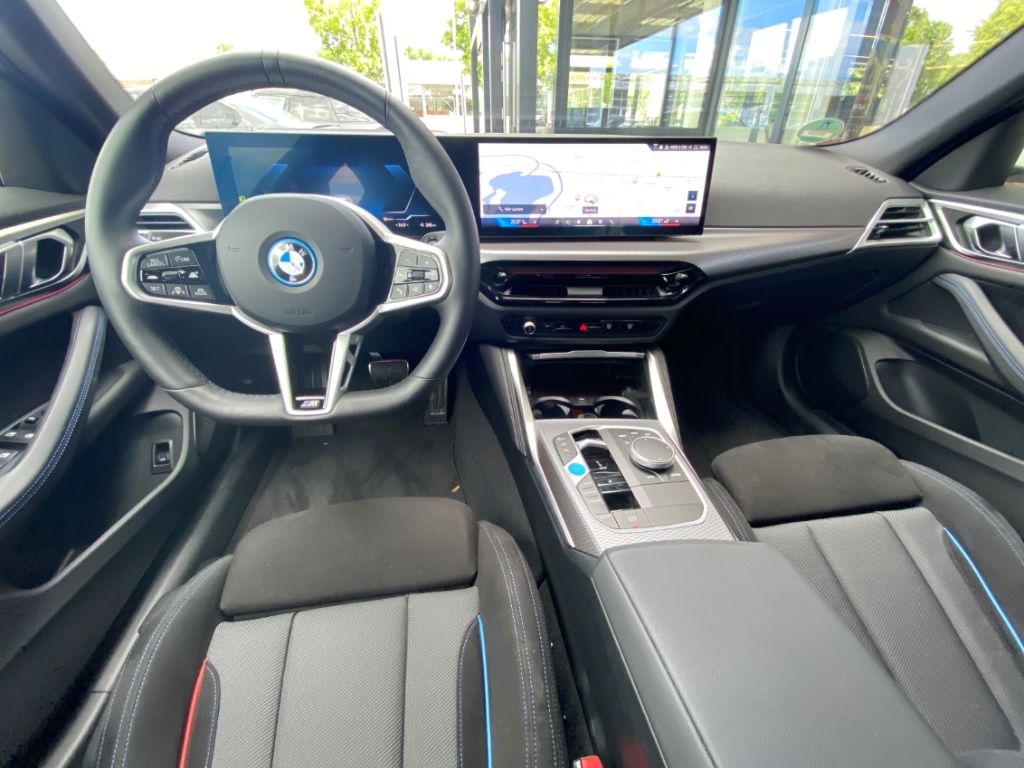 BMW i4 2025