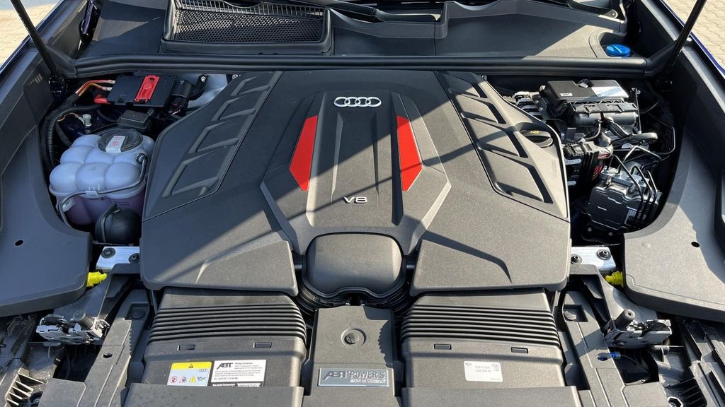 Audi SQ8 2023
