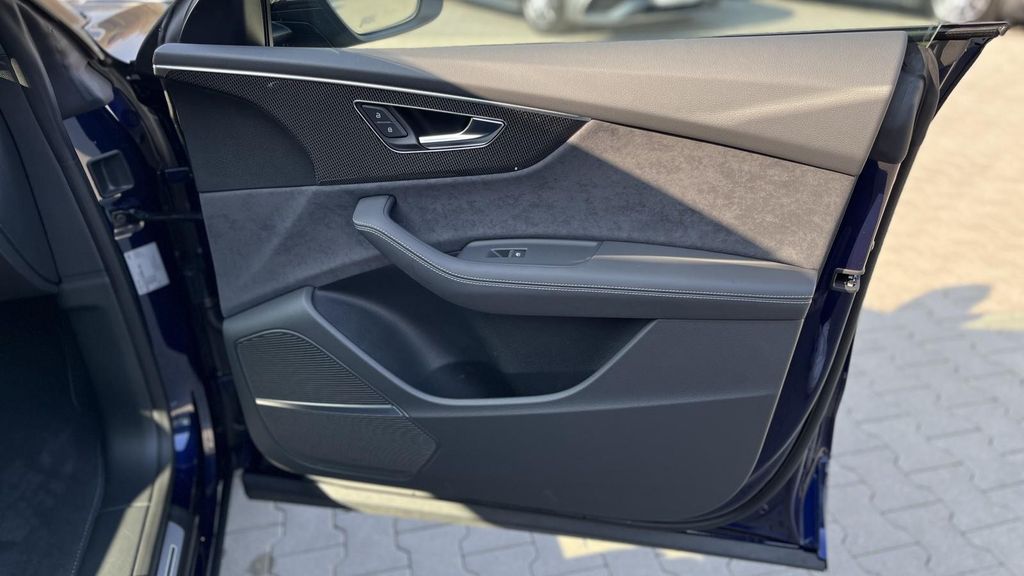 Audi SQ8 2023