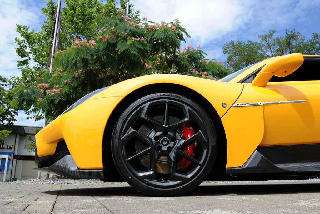 Maserati MC20