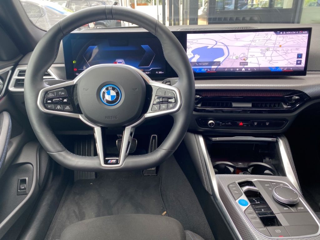 BMW i4 2025