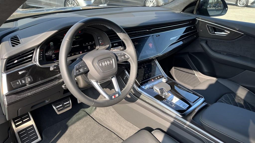 Audi SQ8 2023