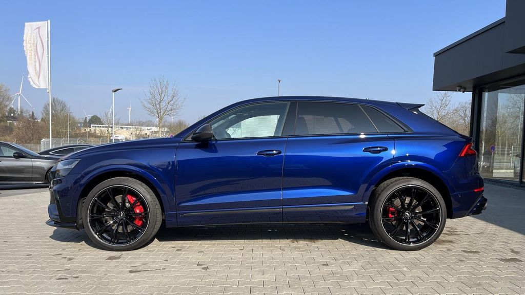 Audi SQ8 2023