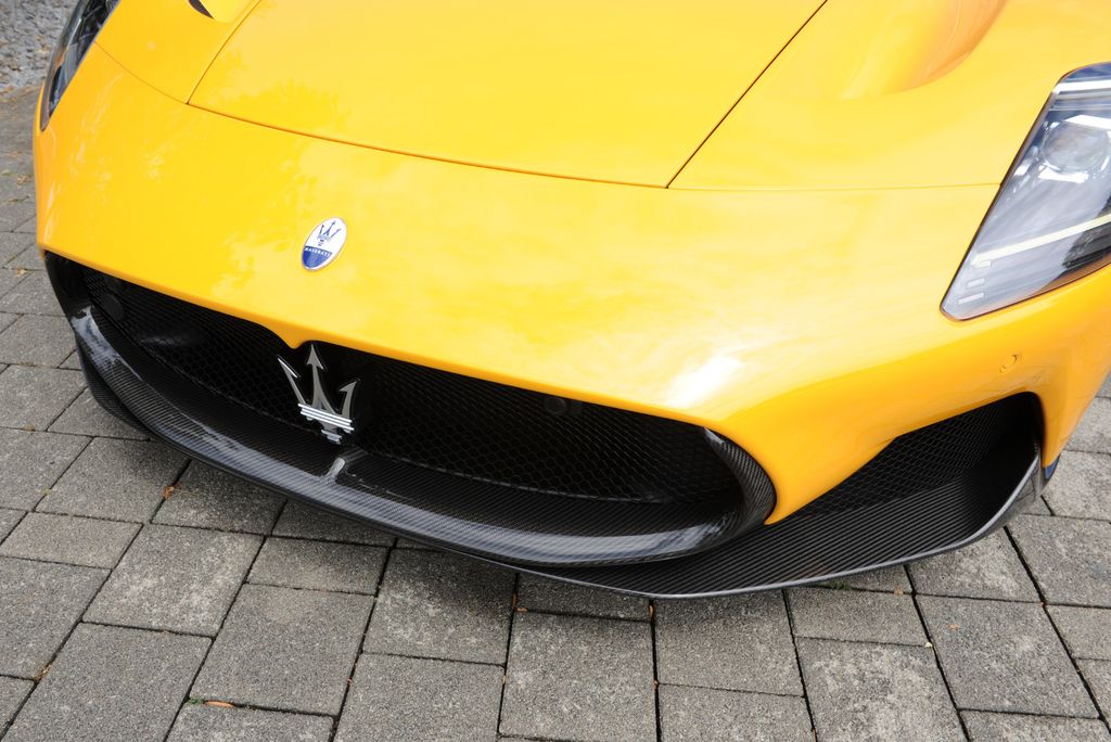 Maserati MC20
