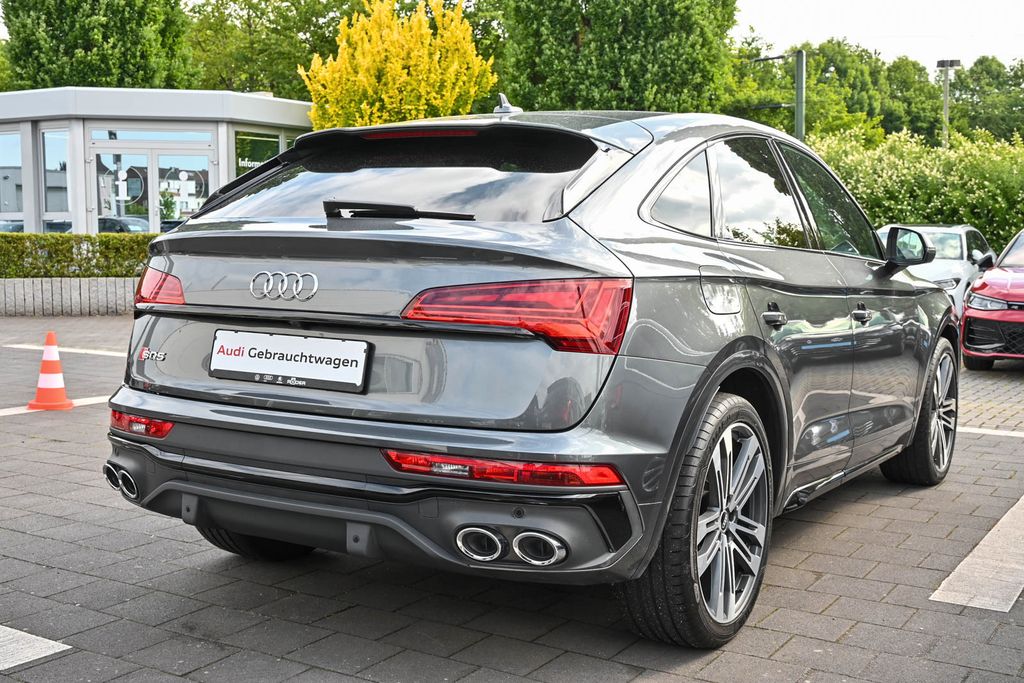 Audi SQ5 2022