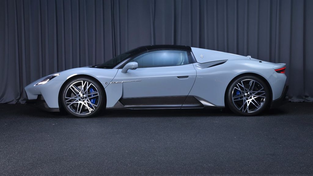 Maserati MC20 2023