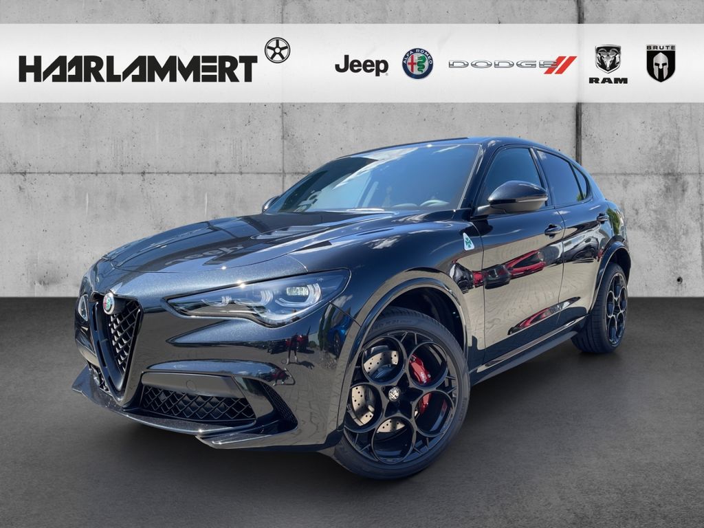 Alfa Romeo Stelvio 2025