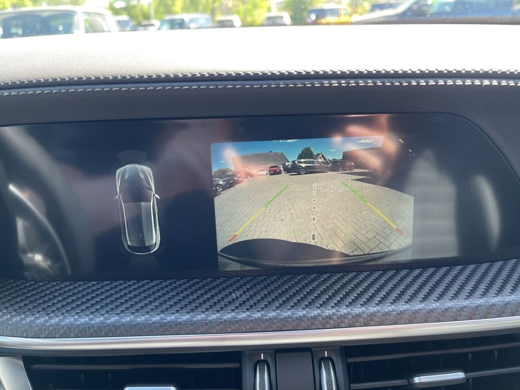 Alfa Romeo Stelvio 2025