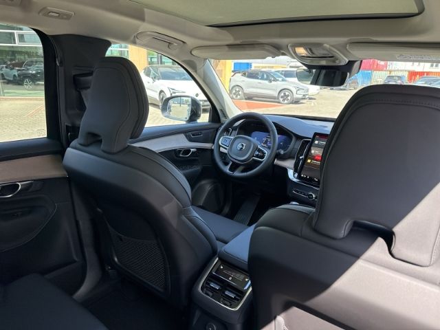 Volvo XC90 2025