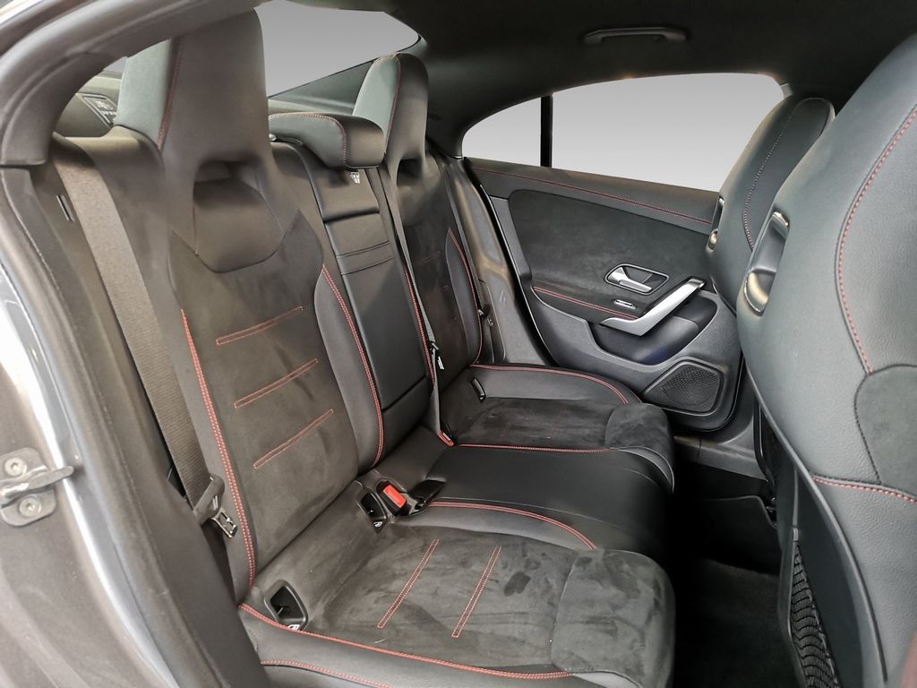 Mercedes-Benz CLA 200 2024