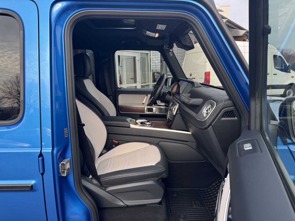 Mercedes-Benz G 500 2023