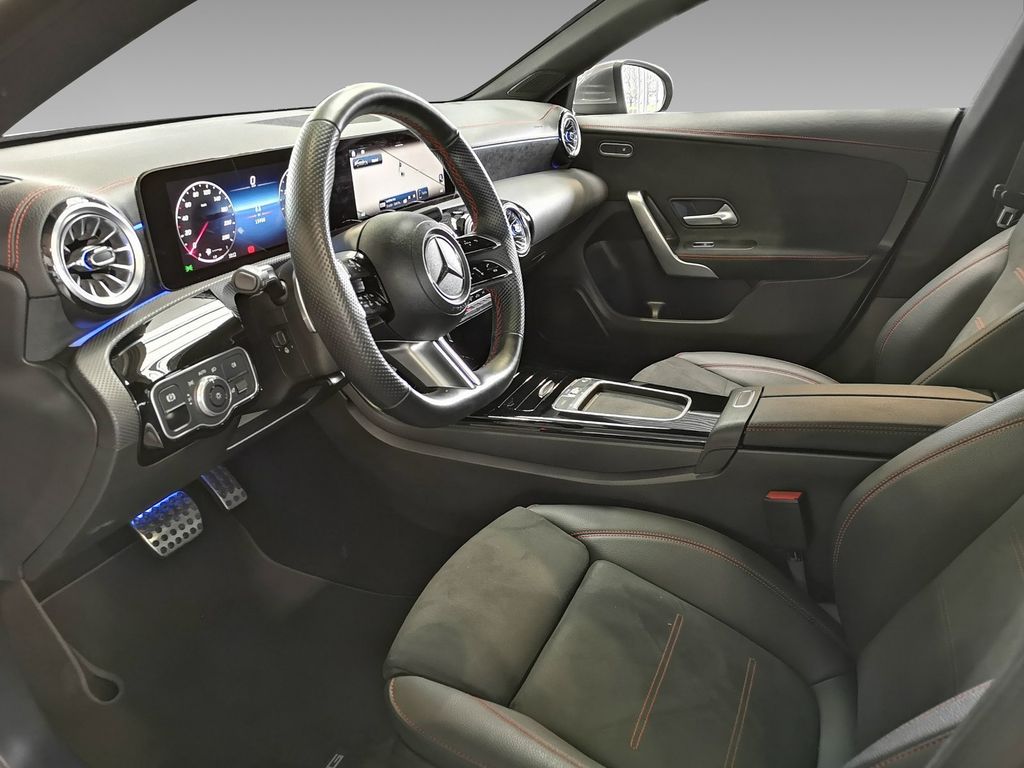 Mercedes-Benz CLA 200 2024