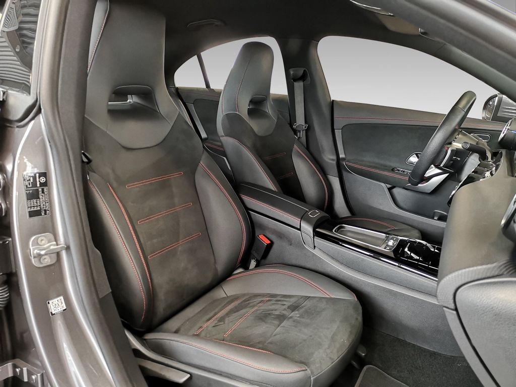 Mercedes-Benz CLA 200 2024