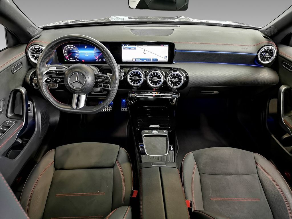 Mercedes-Benz CLA 200 2024