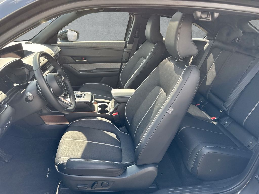 Mazda MX-30 2023
