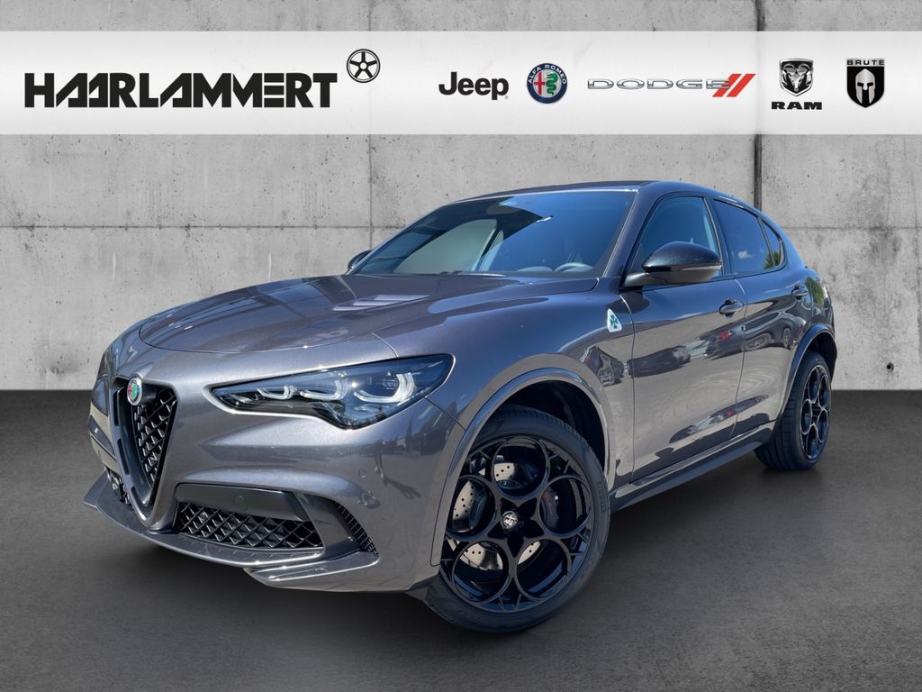 Alfa Romeo Stelvio 2025