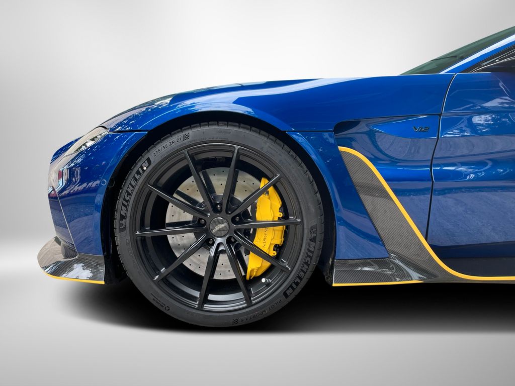 Aston Martin V12 Vantage 2024