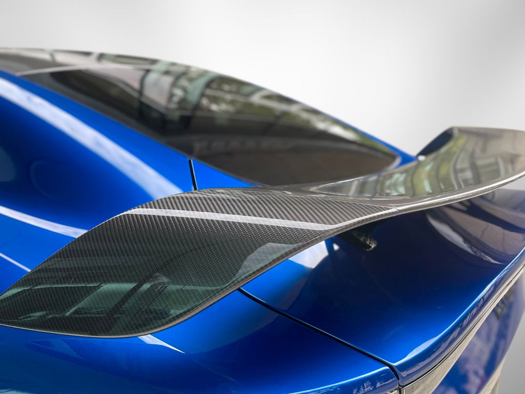 Aston Martin V12 Vantage 2024