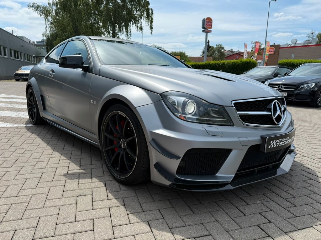 Mercedes-Benz C 63 AMG 2012