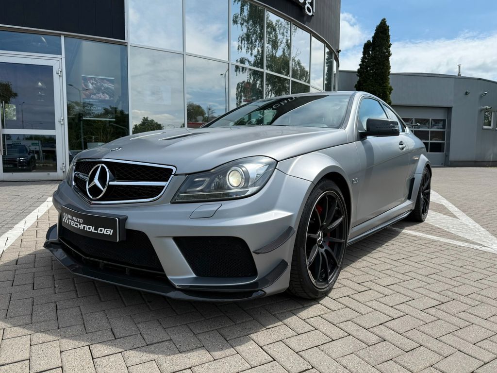 Mercedes-Benz C 63 AMG 2012