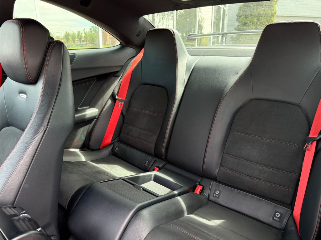 Mercedes-Benz C 63 AMG 2012