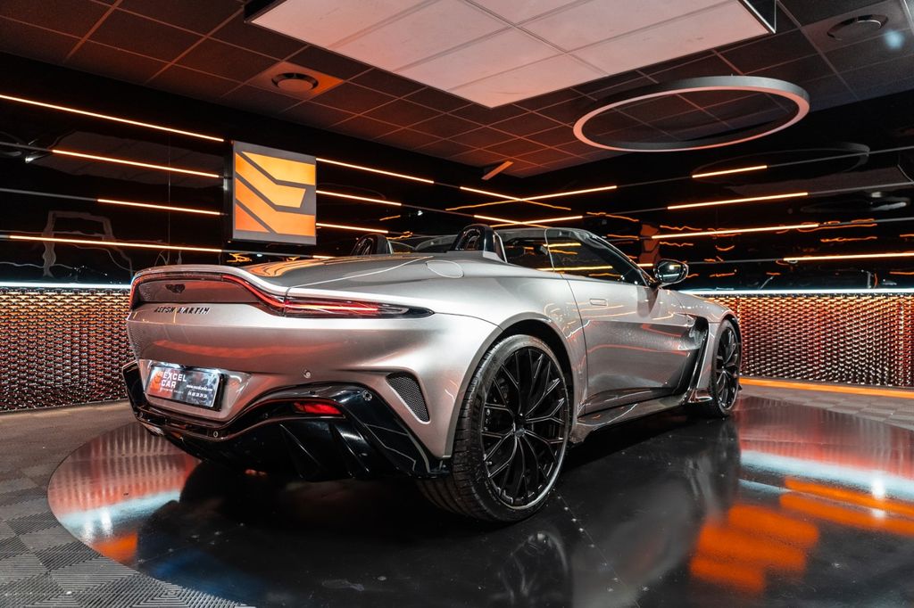 Aston Martin V12 Vantage 2023