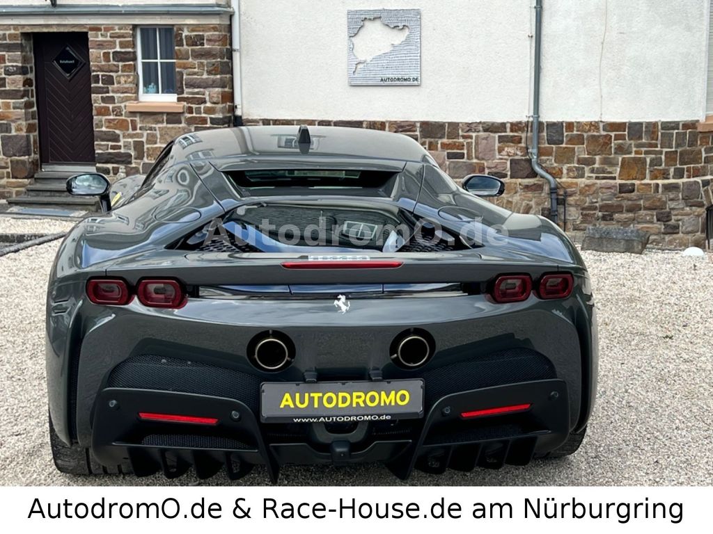 Ferrari SF90 2022
