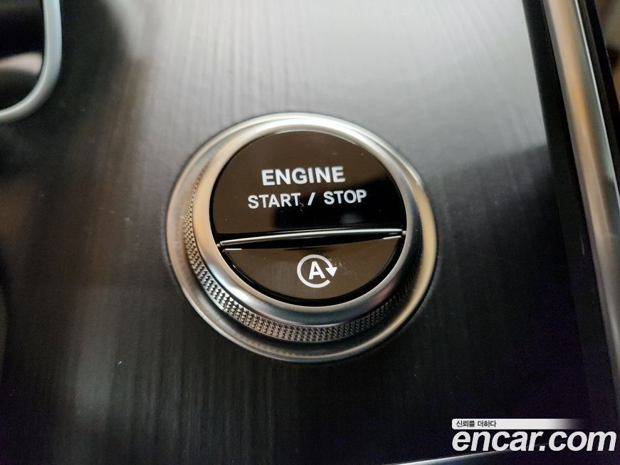 Mercedes-Benz S-Class 2025