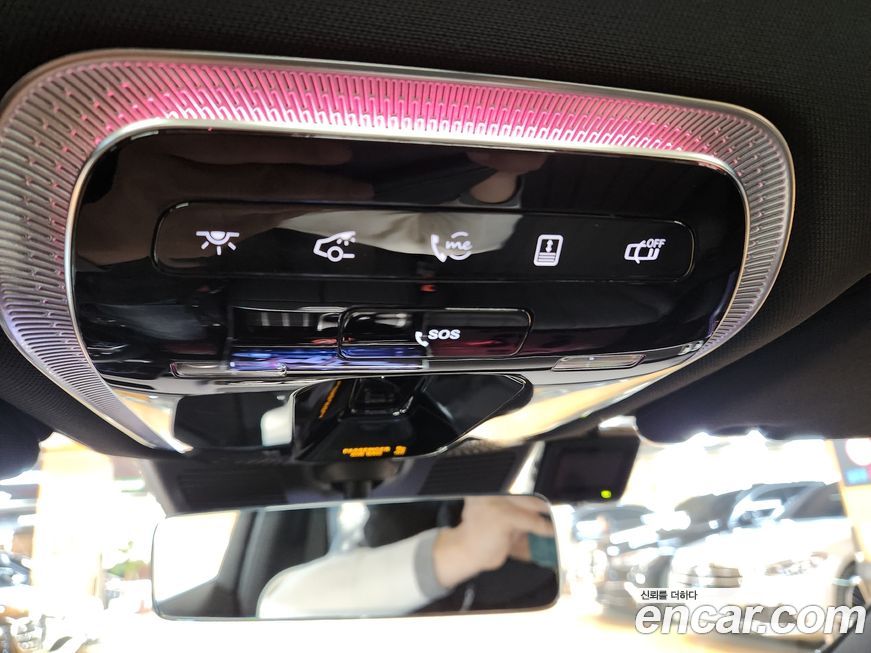 Mercedes-Benz S-Class 2025