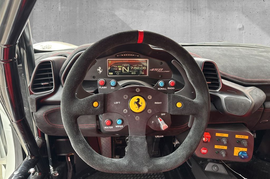 Ferrari 458 2015
