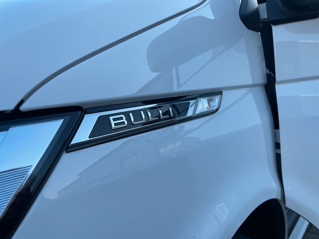 Volkswagen T6 Transporter 2024